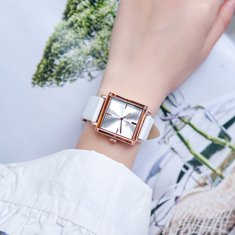 Retro Simple Waterproof Fashion Women's Watch