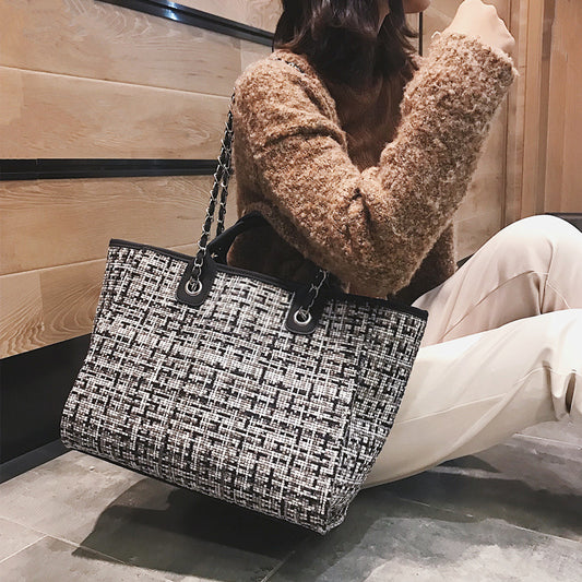 Plaid cloth handbag Fashion big bag Spring and summer new chain shoulder bag tide small fragrance handbag