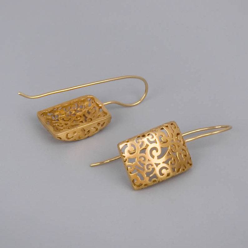 European And American Simple Hollow Design Ear Rings Alloy